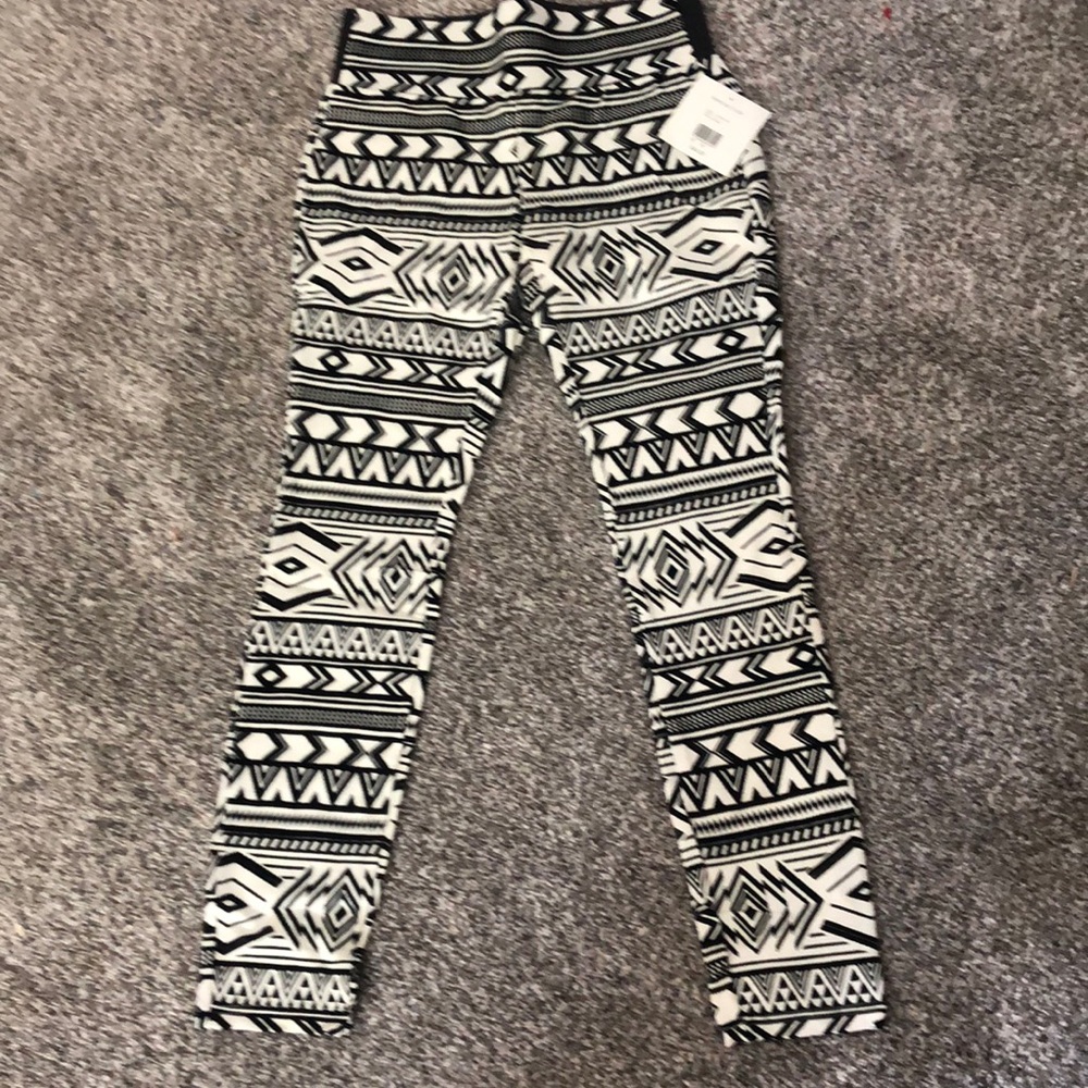 Black and Off White Tribal Print Leggings